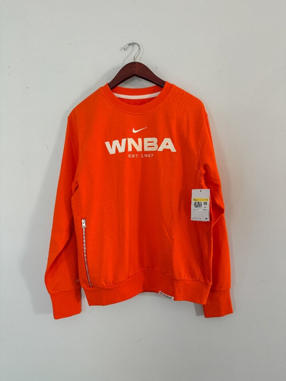 Nike WNBA Team 13 Standard Issue Performance Fleece Crew Sweatshirt Orange NWT S